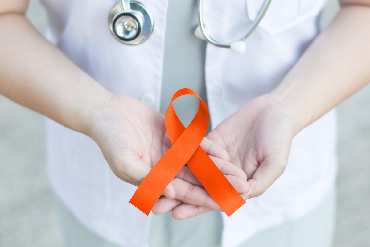 Sclérose en plaque secondairement progressive : un inhibiteur de BTK ralentit la progression