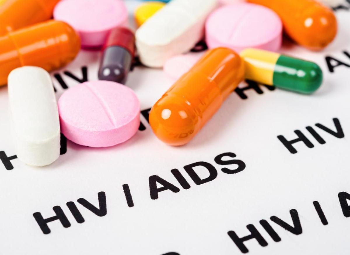 VIH : la part de personnes qui se savent séropositives sans se traiter reste très élevée