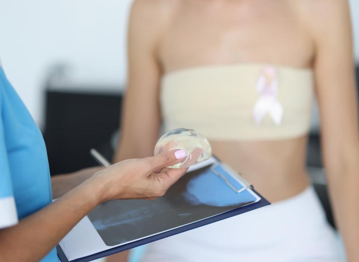Cancer du sein : prise en charge complète des soins votée en commission à l'Assemblée