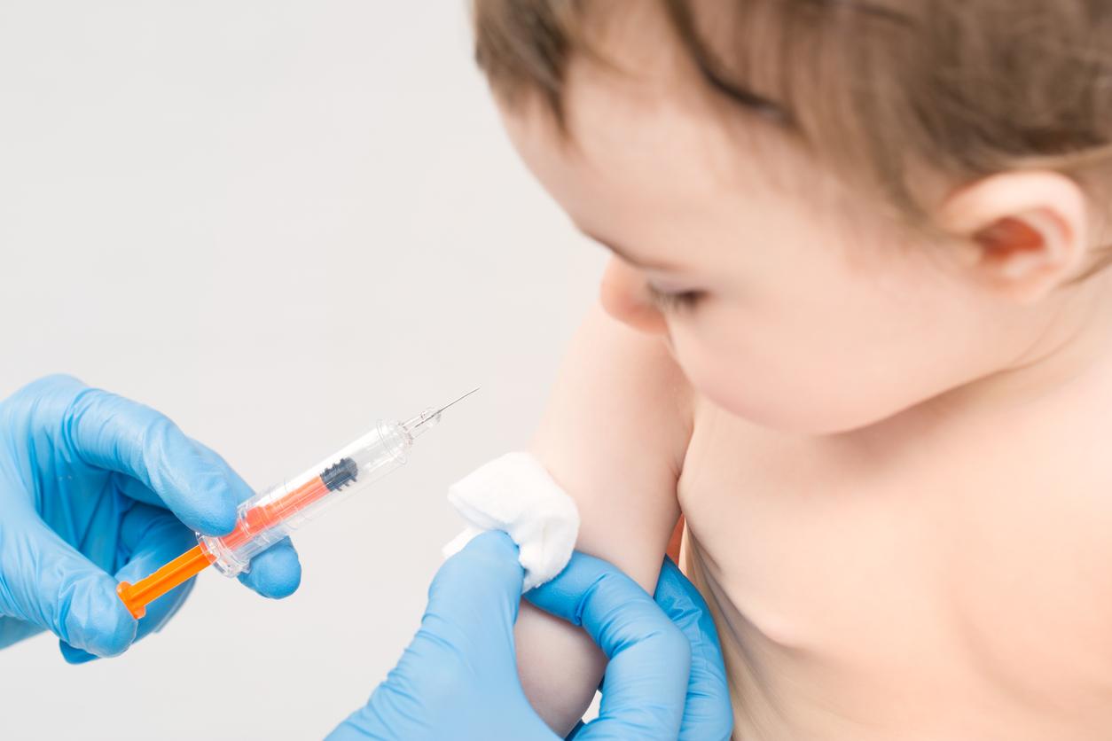 Vaccinations obligatoires : une attestation antivax pour faire pression sur les médecins