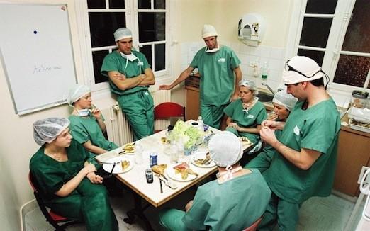Événement indésirable : le travail en équipe mis en cause à l'hôpital